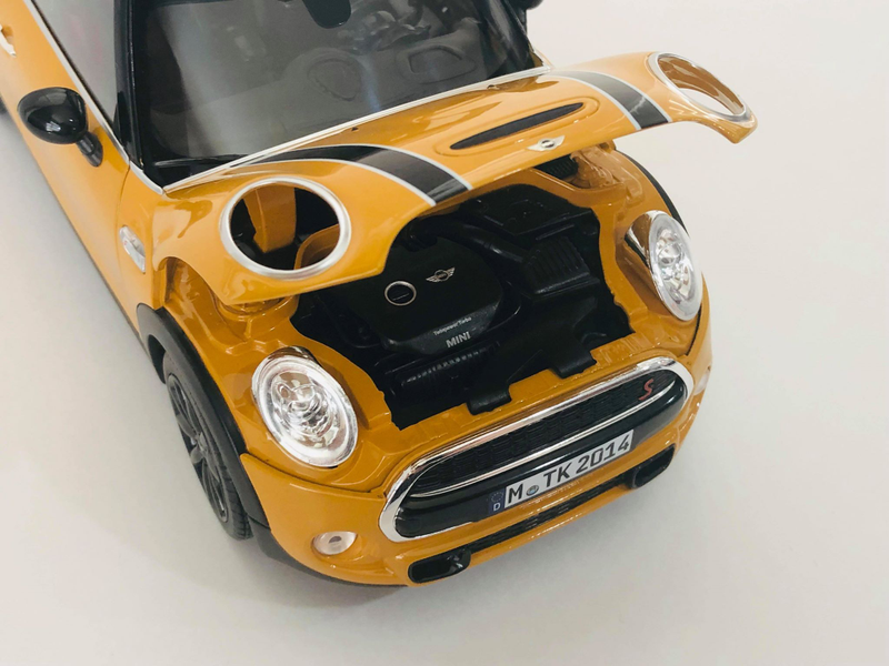 Illustration for article titled Norev 1/18 2014 Mini Cooper S (F56)